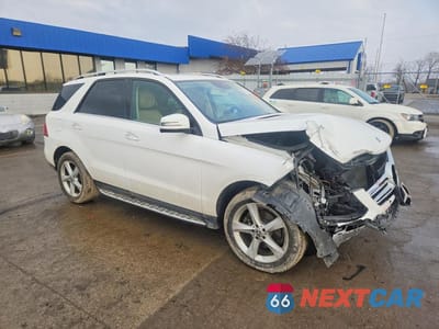 Czwarte zdjęcie samochodu z boku: 2017 MERCEDES-BENZ GLE 350 4MATIC VIN:4JGDA5HB3HA948315 - miniatura