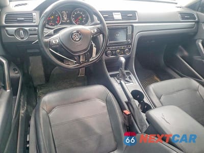 Zdjęcie 8 z 11 samochodu: 2018 VOLKSWAGEN PASSAT VIN:1VWAA7A31JC004056 - miniatura