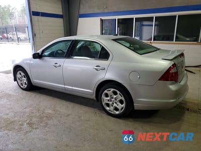 Drugie zdjęcie samochodu z przodu: 2010 FORD FUSION SE VIN:3FAHP0HA9AR111472 - miniatura