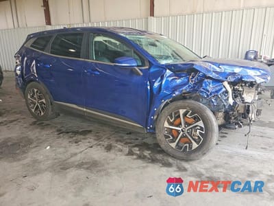 Czwarte zdjęcie samochodu z boku: 2024 KIA SPORTAGE EX VIN:5XYK33DF9RG186211 - miniatura