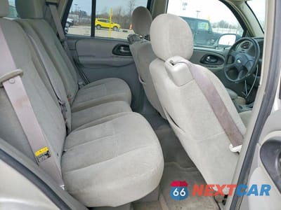 Zdjęcie 11 z 13 samochodu: 2005 CHEV TRAILBLAZER VIN:1GNDT13SX52260260 - miniatura