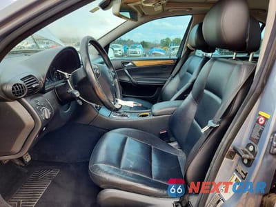 Zdjęcie 7 z 13 samochodu: 2007 MERCEDES-BENZ C 230 VIN:WDBRF52H37F921057 - miniatura