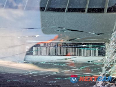 Zdjęcie 12 z 13 samochodu: 2008 GMC SAVANA 3500 DELIVERY VAN VIN:1GTHG39C681102275 - miniatura