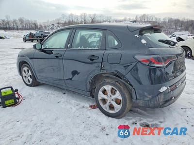 Drugie zdjęcie samochodu z przodu: 2024 HONDA HR-V LX VIN:3CZRZ2H30RM738747 - miniatura
