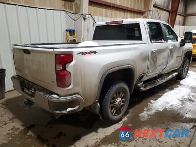 Trzecie zdjęcie samochodu z tyłu: 2023 CHEVROLET SILVERADO K2500 HEAVY DUTY LT VIN:1GC4YNE78PF158607 - miniatura