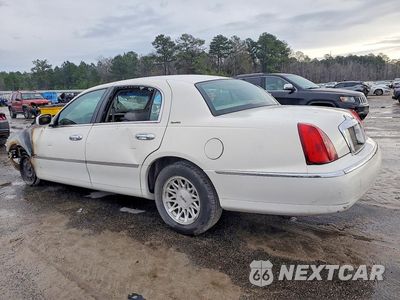 Drugie zdjęcie samochodu z przodu: 1999 LINCOLN TOWN CAR VIN:1LNHM82W7XY614042 - miniatura