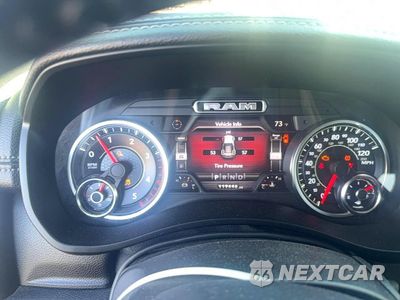 Zdjęcie 9 z 13 samochodu: 2020 RAM 2500 LARAMIE VIN:3C6UR5NL0LG281845 - miniatura