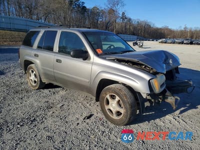 Czwarte zdjęcie samochodu z boku: 2007 CHEVROLET TRAILBLAZER LS VIN:1GNDS13S472106780 - miniatura