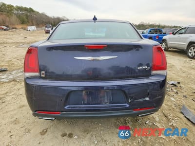 Zdjęcie 6 z 11 samochodu: 2015 CHRYSLER 300 S VIN:2C3CCABG6FH921622 - miniatura