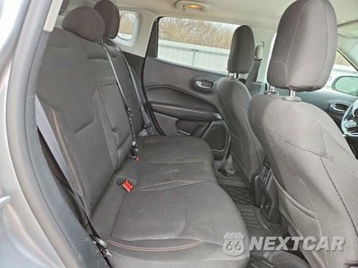 Zdjęcie 10 z 12 samochodu: 2018 JEEP COMPASS SPORT VIN:3C4NJCAB2JT123906 - miniatura