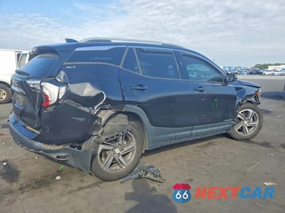 Trzecie zdjęcie samochodu z tyłu: 2020 GMC TERRAIN SLT VIN:3GKALPEV4LL242472 - miniatura