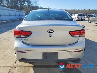 Zdjęcie 6 z 12 samochodu: 2021 KIA RIO LX VIN:3KPA24AD1ME412478 - miniatura