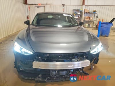 Piąte zdjęcie samochodu w środku: 2024 AUDI RS E-TRON GT VIN:WAUBHBFW1R7901789 - miniatura