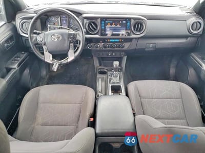 Zdjęcie 8 z 12 samochodu: 2018 TOYOTA TACOMA DOUBLE CAB VIN:5TFDZ5BN0JX030315 - miniatura