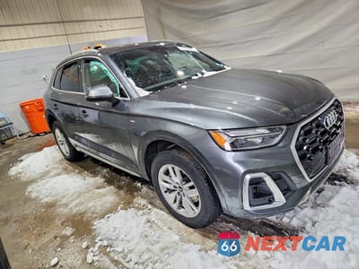 Czwarte zdjęcie samochodu z boku: 2024 AUDI Q5 PREMIUM 45 VIN:WA1GAAFYXR2110676 - miniatura