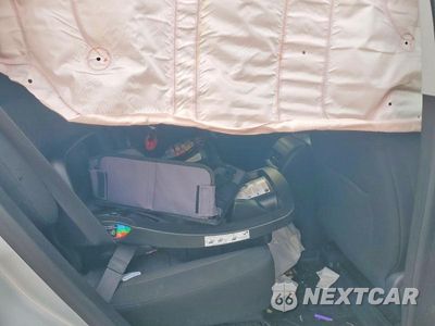 Zdjęcie 11 z 13 samochodu: 2021 CHEVROLET EQUINOX LT VIN:2GNAXUEV4M6100604 - miniatura