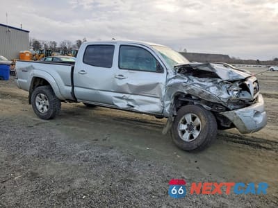 Czwarte zdjęcie samochodu z boku: 2009 TOYOTA TACOMA DOUBLE CAB LONG BED VIN:3TMMU52N59M010707 - miniatura