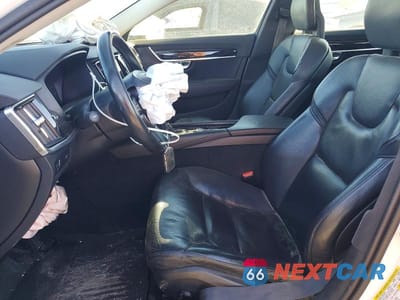 Zdjęcie 7 z 13 samochodu: 2018 VOLVO S90 T5 MOMENTUM VIN:LVY982MK2JP035289 - miniatura