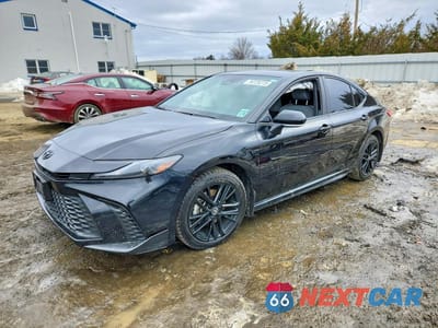 2025 TOYOTA CAMRY XSE 4T1DBADK7SU521821 - główne zdjęcie licytacji z USA - miniatura