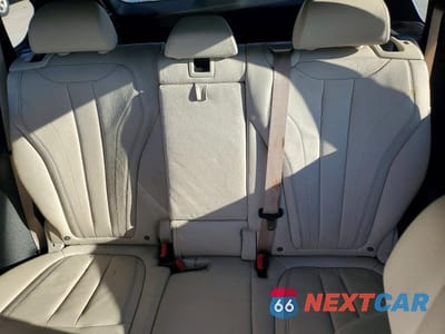 Zdjęcie 10 z 12 samochodu: 2017 BMW X5 SDRIVE35I VIN:5UXKR2C30H0X03401 - miniatura