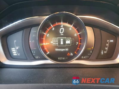 Zdjęcie 9 z 12 samochodu: 2017 VOLVO S60 PREMIER VIN:LYV402HKXHB133575 - miniatura