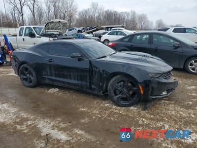 Czwarte zdjęcie samochodu z boku: 2023 CHEVROLET CAMARO LT1 VIN:1G1FF1R72P0153903 - miniatura