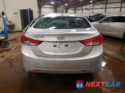 Zdjęcie 6 z 12 samochodu: 2011 HYUNDAI ELANTRA GLS VIN:KMHDH4AE8BU169427 - miniatura