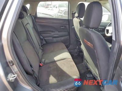 Zdjęcie 11 z 14 samochodu: 2014 MITSUBISHI OUTLANDER SE VIN:4A4AR4AU8EE015822 - miniatura