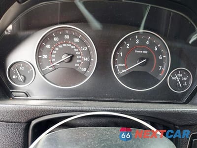 Zdjęcie 9 z 12 samochodu: 2017 BMW 320 XI VIN:WBA8E5G52HNU42003 - miniatura
