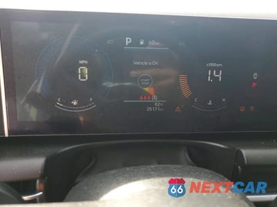 Zdjęcie 9 z 13 samochodu: 2025 HYUNDAI TUCSON SEL VIN:3KMJB3DE5SE023111 - miniatura