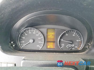 Zdjęcie 9 z 13 samochodu: 2014 MERCEDES-BENZ SPRINTER 2500 VIN:WD3BE8DC2E5884864 - miniatura