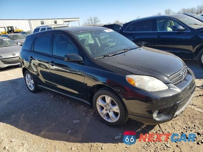 Czwarte zdjęcie samochodu z boku: 2008 TOYOTA COROLLA MATRIX XR VIN:2T1KR32E28C695172 - miniatura