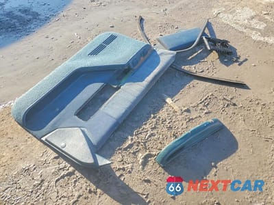 Zdjęcie 12 z 13 samochodu: 1990 GMC SIERRA C1500 VIN:2GTEC19K1L1501799 - miniatura