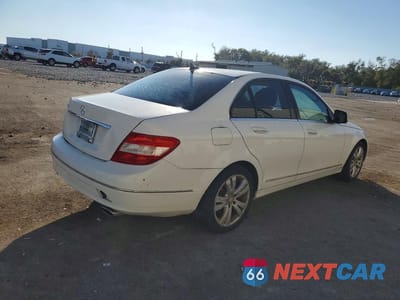 Trzecie zdjęcie samochodu z tyłu: 2009 MERCEDES-BENZ C 300 VIN:WDDGF54X09R046783 - miniatura