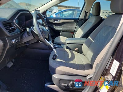 Zdjęcie 7 z 13 samochodu: 2021 FORD ESCAPE SE VIN:1FMCU0G68MUA47430 - miniatura