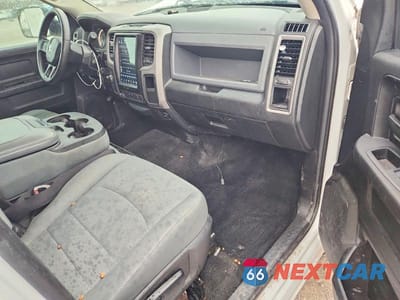 Zdjęcie 8 z 11 samochodu: 2017 RAM 2500 ST VIN:3C6UR5CJ1HG571925 - miniatura