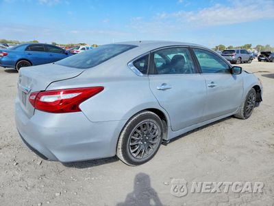 Trzecie zdjęcie samochodu z tyłu: 2017 NISSAN ALTIMA 2.5 S VIN:1N4AL3AP9HN365404 - miniatura