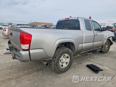 Trzecie zdjęcie samochodu z tyłu: 2017 TOYOTA TACOMA SR VIN:5TFSX5EN8HX057250 - miniatura