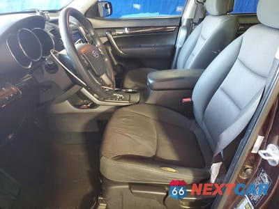 Zdjęcie 7 z 13 samochodu: 2012 KIA SORENTO BASE VIN:5XYKT3A68CG223485 - miniatura