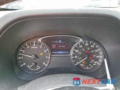 Zdjęcie 9 z 12 samochodu: 2018 NISSAN PATHFINDER S VIN:5N1DR2MM3JC602984 - miniatura