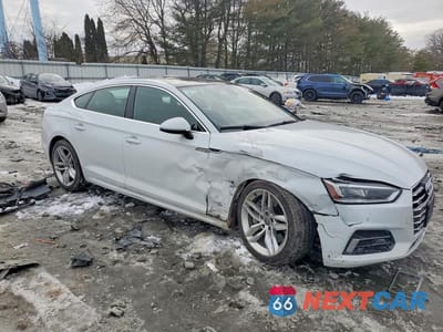 Czwarte zdjęcie samochodu z boku: 2019 AUDI A5 PREMIUM PLUS VIN:WAUBNCF57KA100055 - miniatura