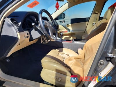 Zdjęcie 7 z 12 samochodu: 2008 LEXUS IS 250 BASE VIN:JTHBK262685075550 - miniatura