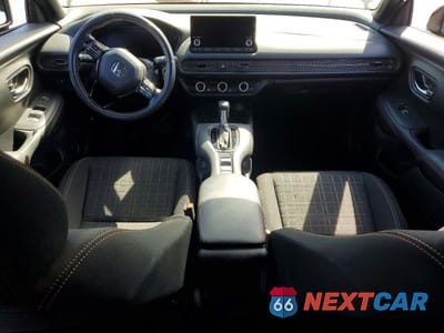 Zdjęcie 8 z 11 samochodu: 2024 HONDA HR-V SPORT VIN:3CZRZ2H54RM744892 - miniatura