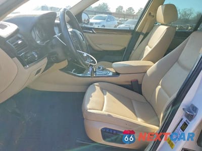 Zdjęcie 7 z 12 samochodu: 2017 BMW X3 SDRIVE28I VIN:5UXWZ7C30H0X39295 - miniatura