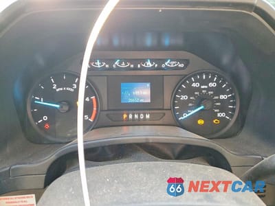 Zdjęcie 9 z 11 samochodu: 2021 FORD F550 SUPER DUTY VIN:1FDUF5HT0MDA00649 - miniatura