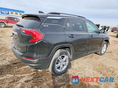 Trzecie zdjęcie samochodu z tyłu: 2021 GMC TERRAIN SLE VIN:3GKALTEV7ML385183 - miniatura
