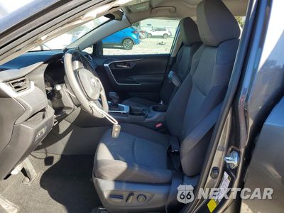 Zdjęcie 7 z 14 samochodu: 2021 TOYOTA RAV4 XLE VIN:2T3W1RFV1MC123551 - miniatura