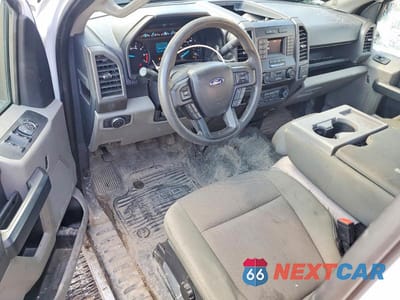 Zdjęcie 8 z 13 samochodu: 2022 FORD F350 SUPER DUTY VIN:1FT8X3BN7NEC27253 - miniatura