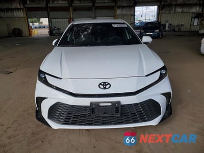 Piąte zdjęcie samochodu w środku: 2025 TOYOTA CAMRY SE VIN:4T1DAACK4SU629429 - miniatura