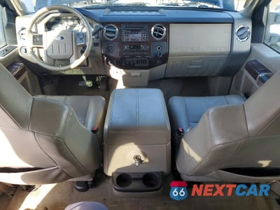 Zdjęcie 8 z 13 samochodu: 2008 FORD F350 SUPER DUTY VIN:1FTWW33RX8EC45360 - miniatura